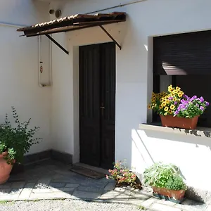 Casa vacanze La Casetta Del Nonno Giampi, Sesto Calende